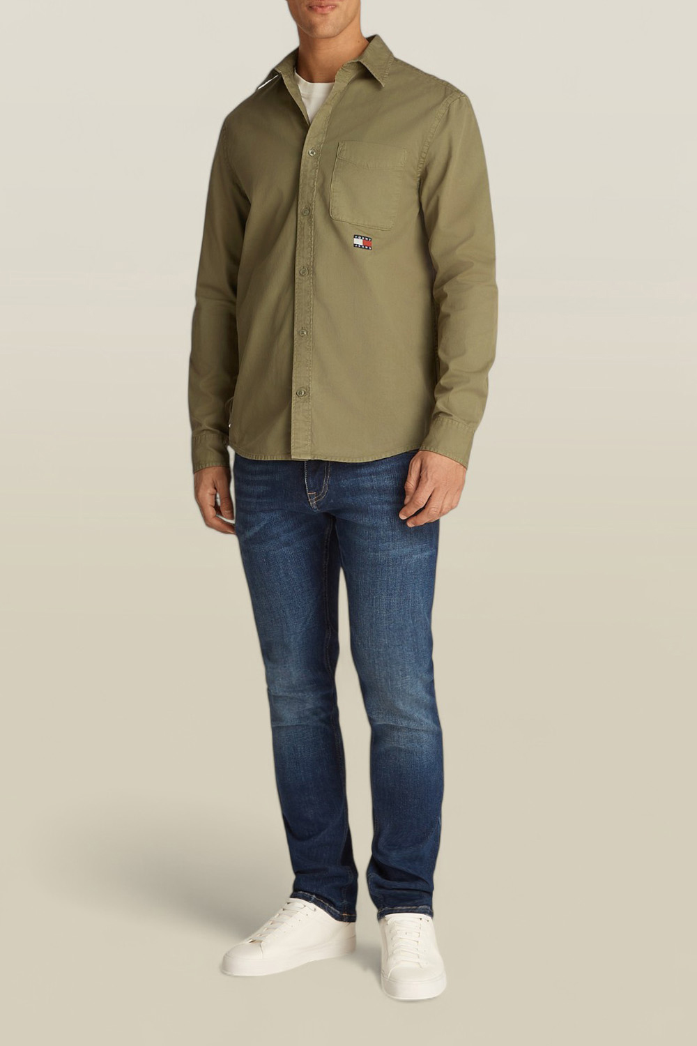 תמונת כל הלוק של חולצה מכופתרת TOMMY HILFIGER